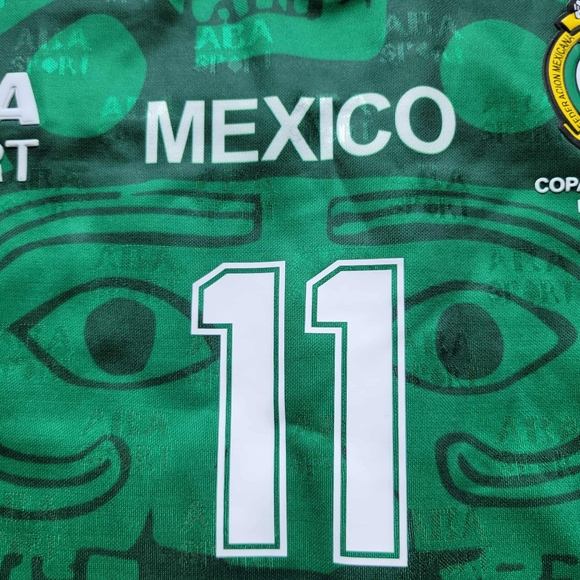 Mexico Soccer Jersey Version Retro - Picture 3 of 3
